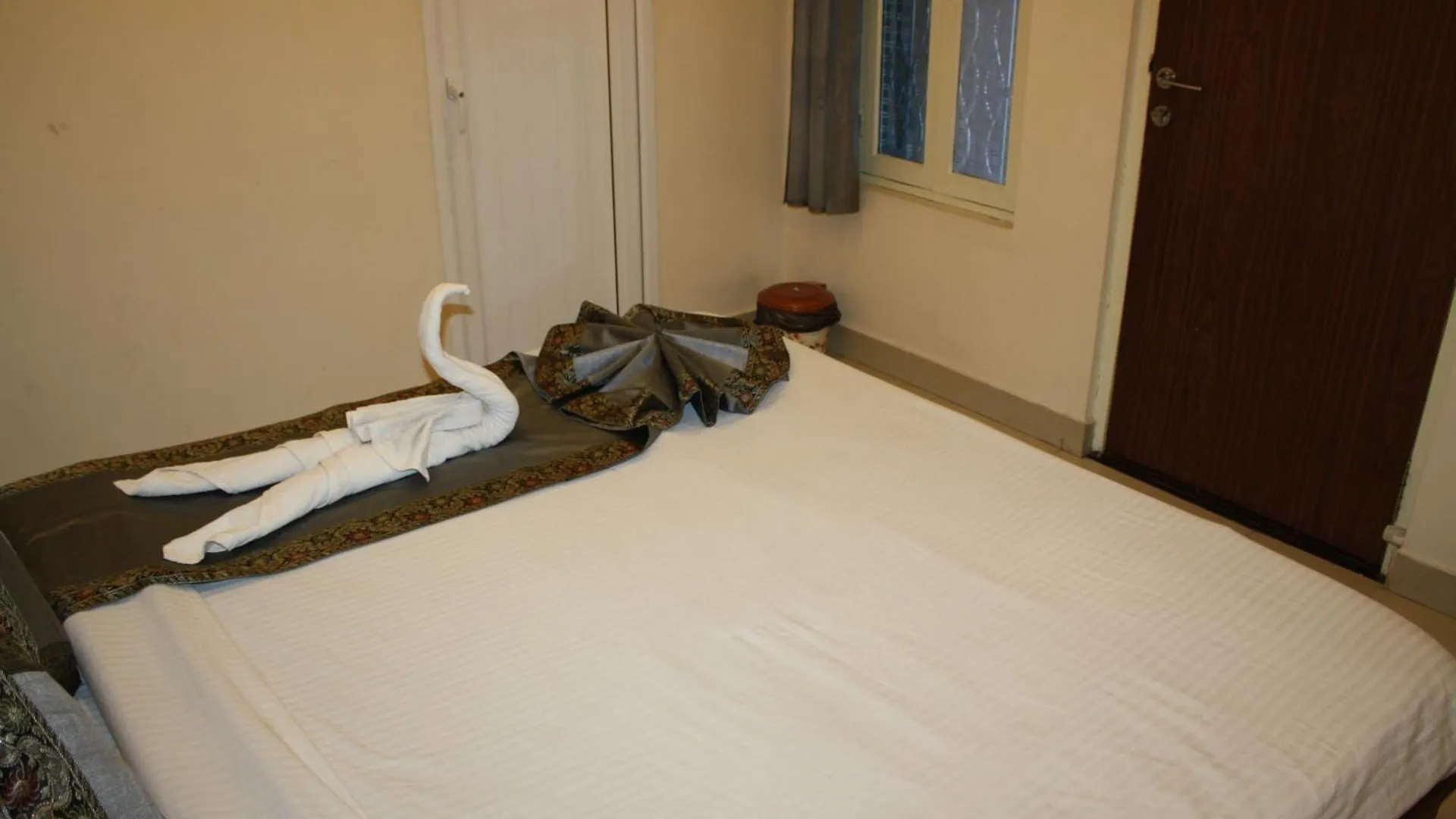Raghunath Palace Home Stay 瓦拉纳西